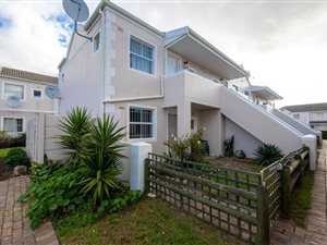 2 Bed Apartment in Pinelands