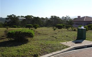831 m² Land available in The Hill Estate