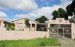 3 Bedroom House in Bonela