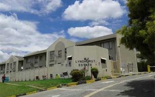 2 Bedroom Townhouse in Bramley View