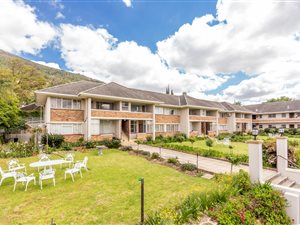1 Bed Apartment in Paarl