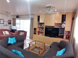 4 Bed House in Mobeni
