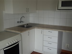 1 Bed Garden Cottage in Glen Marais