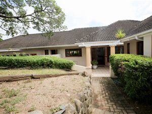 5 Bed House in Beacon Bay