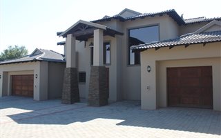 5 Bedroom House in Sable Hills Waterfront Estate