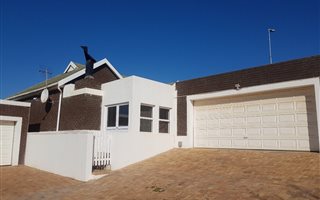 3 Bedroom House in D Urbanvale