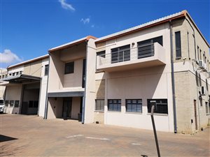 3600 m² Industrial space in Stormill