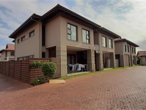 3 Bed Apartment in Izinga Estate