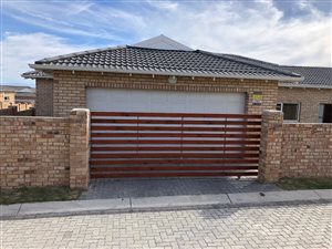 3 Bed Townhouse in Lorraine
