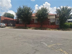 1784 m² Commercial space in Brixton