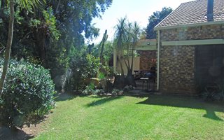2 Bedroom Townhouse in Lonehill