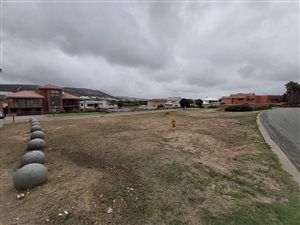 629 m² Land available in Diaz Beach
