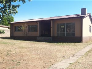 3 Bed House in Amajuba Park