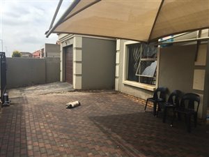 3 Bed House in Roodekop