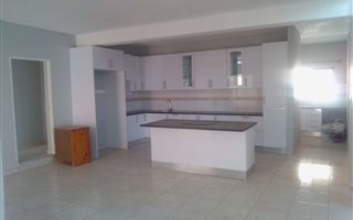 4 Bedroom House in Bendor