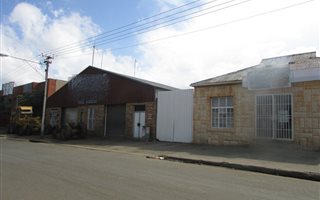991 m² Commercial space in Oranjesig