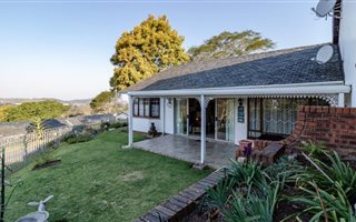 3 Bedroom House in Padfield Park
