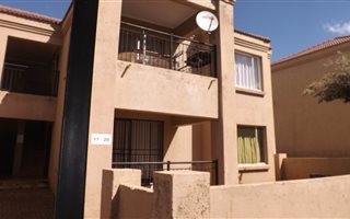 2 Bedroom Apartment in Ruimsig