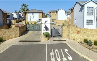 3 Bedroom Duplex in North Riding
