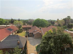 3 Bed Duet in Wierda Park
