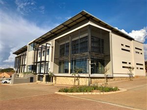 1600 m² Commercial space in Wapadrand