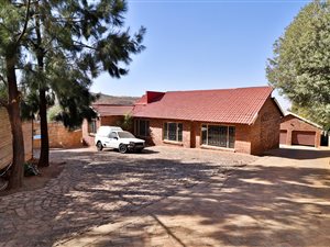 5 Bed House in Naturena