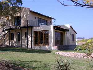 1 Bed Apartment in Lanseria and surrounds