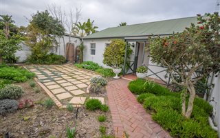 2 Bedroom House in Durbanville Central