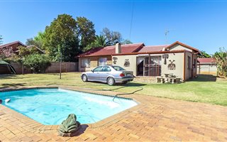 3 Bedroom House in Norkem Park