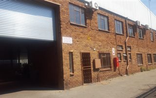 800 m² Industrial space in Wadeville