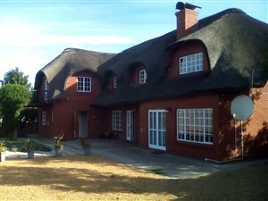 5 Bed House in Aurora