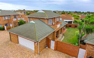 3 Bedroom Townhouse in Summerstrand