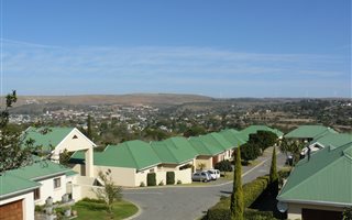 2 Bedroom Duplex in Oatlands North