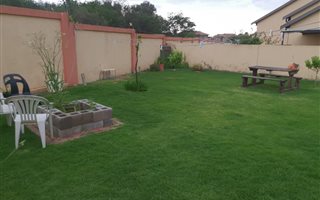 2 Bedroom Townhouse in Equestria