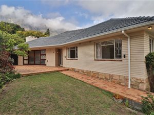 3 Bed House in Camps Bay