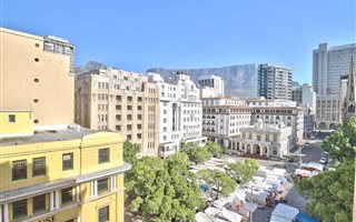 2 Bedroom Apartment in City Bowl