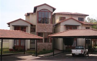 2 Bedroom Apartment in Woodmead