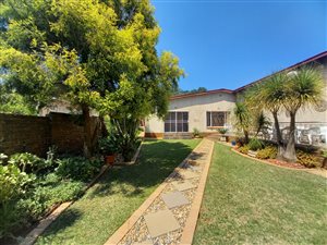 7 Bed House in Rietondale