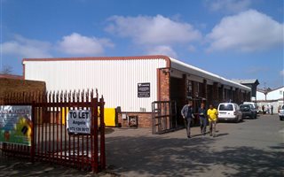 230 m² Industrial space in Alrode