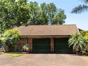 4 Bed House in Eldoraigne