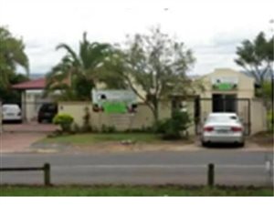 3 Bed House in Centenary Park