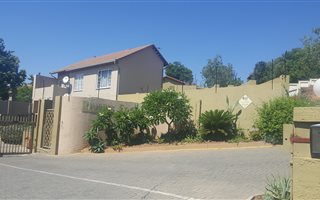 3 Bedroom Apartment in Newlands