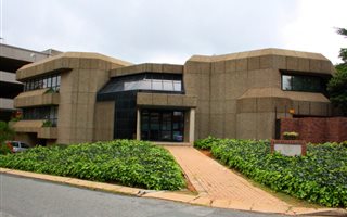 919 m² Office Space in Kensington B