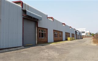 6492 m² Industrial space in Rooihuiskraal