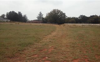 1260 m² Land available in Meyerton