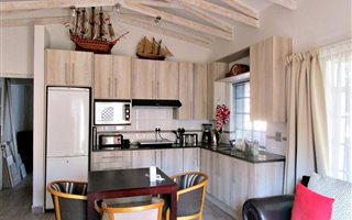 1 Bedroom Garden Cottage in Weltevreden Park