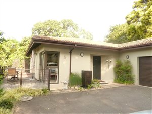 3 Bed Townhouse in Beverley Hills
