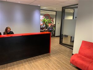 211 m² Office Space in Honeydew