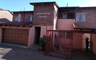 3 Bedroom Townhouse in Brackenhurst