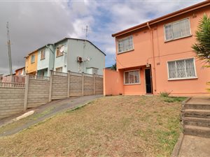 3 Bed Duplex in Phoenix